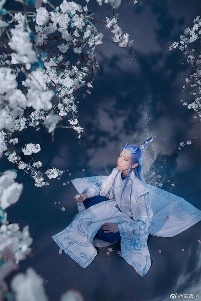 黃靖翔coser