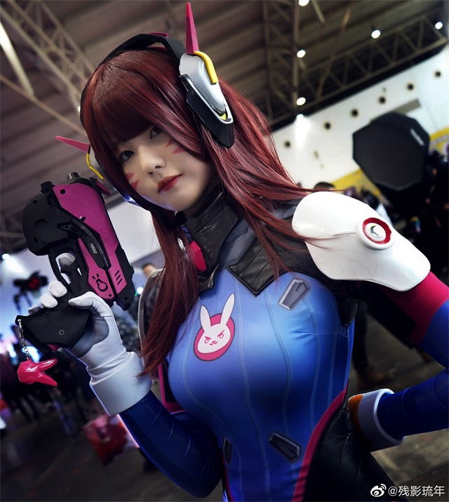 小姐姐cosplay守望先鋒