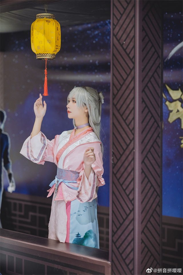 上官明月