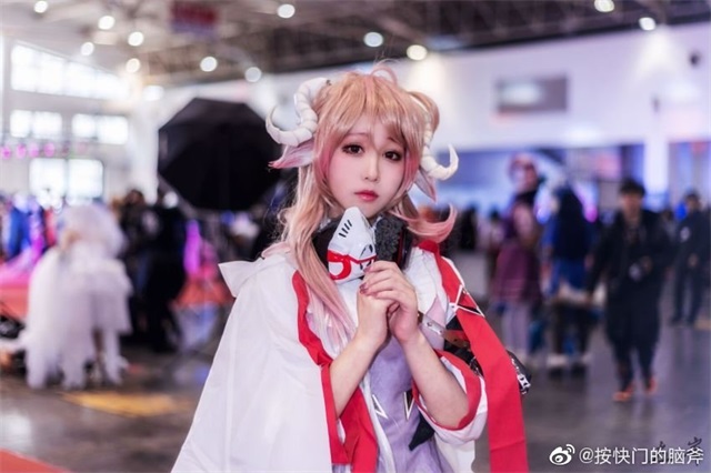 明日方舟艾雅法拉cosplay