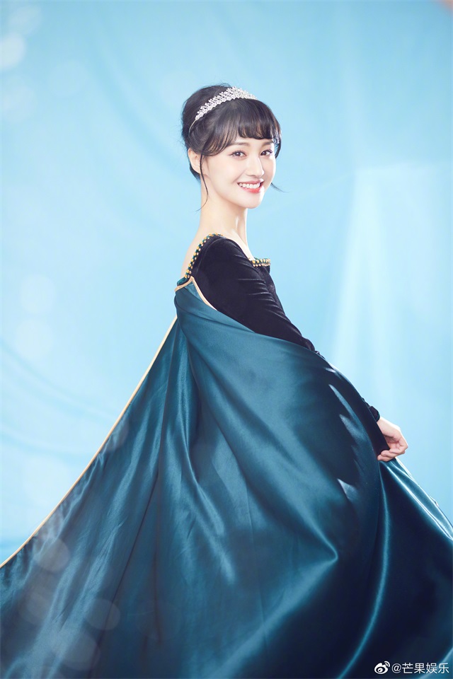 鄭爽cosplay冰雪奇緣安娜公主